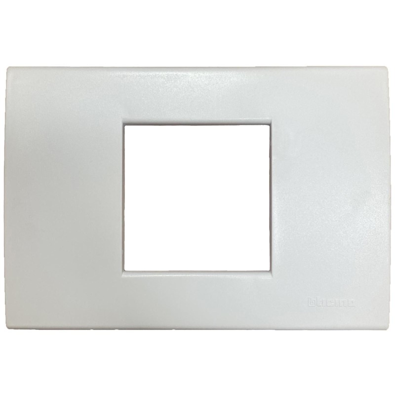 Placca 3 moduli 2 posti bianca LIGHT BTICINO N4819LB